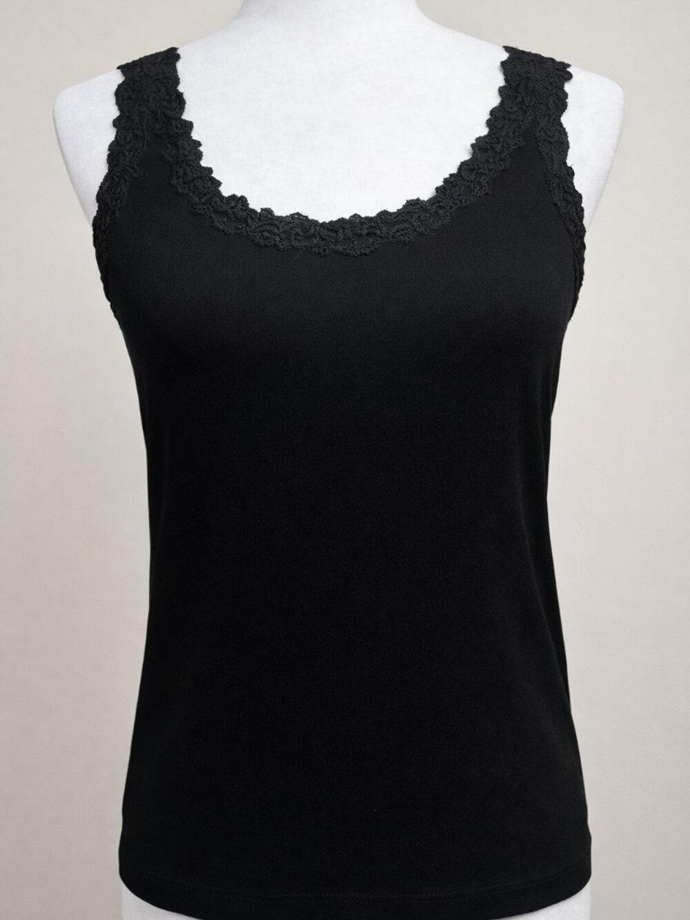 Chico’s Travelers Black Tank Top Lace Trim Sleeveless Shell Wrinkle‑Resistant